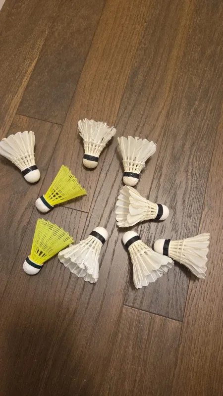Badminton Assorted Shuttlecocks thumbnail