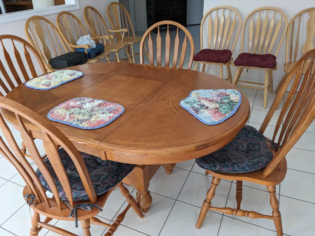 Wooden kitchen table & chairs (12) thumbnail