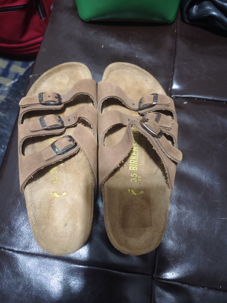 Birkenstock Arizona Sandals, Size 35