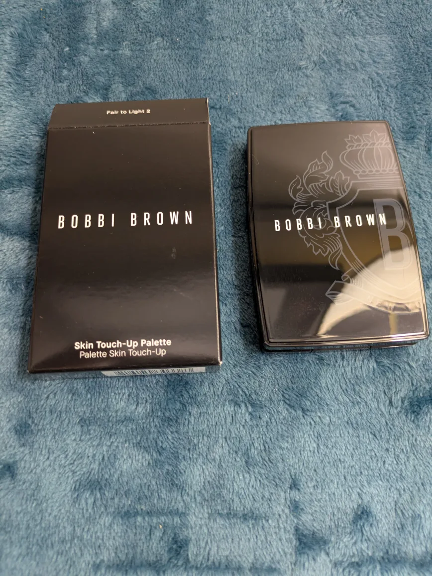 Bobbi Brown Skin Touch-Up Palette - Fair to Light 2