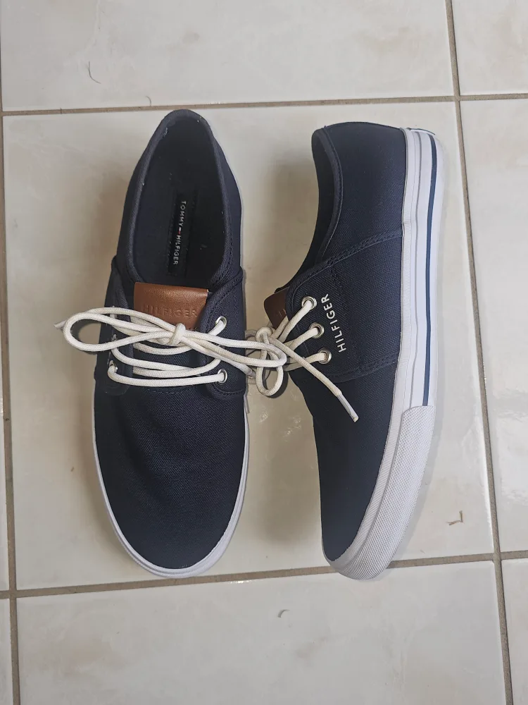 Tommy Hilfiger Blue Canvas Sneakers thumbnail
