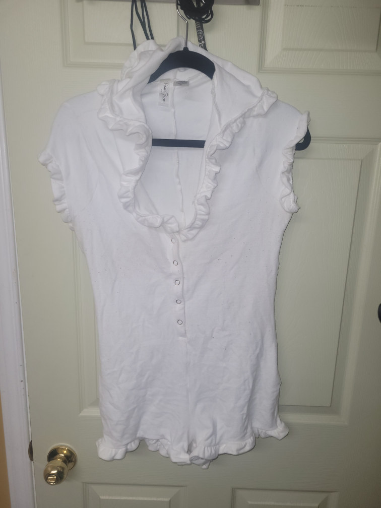Beach Bunny White Romper - Size Medium 🧡
