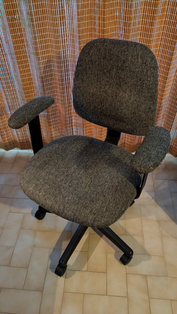 desk chair - photo 2