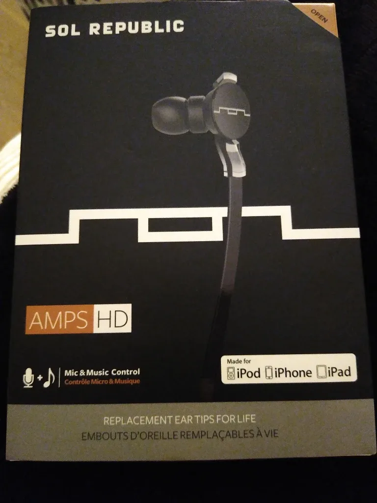 Sol Republic Amps HD In-Ear Headphones - New in Box! image indicator(3)
