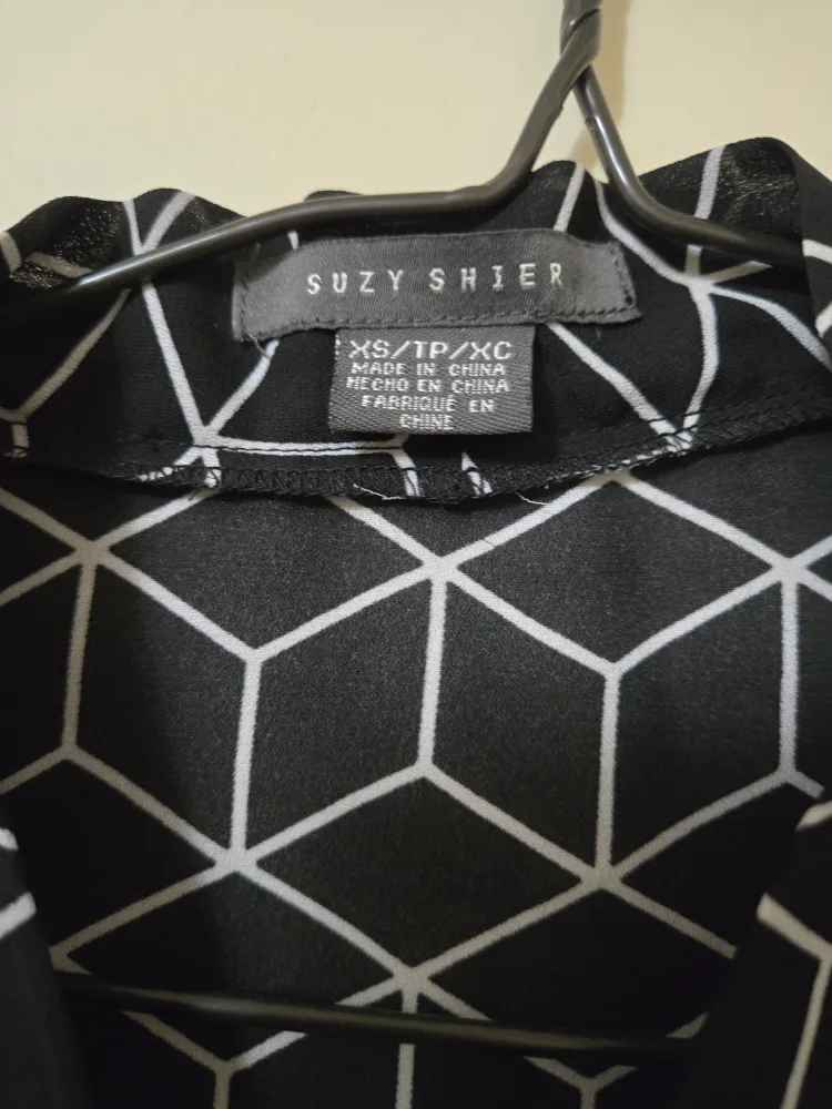 Suzy Shier XS Sleeveless Top image indicator(2)