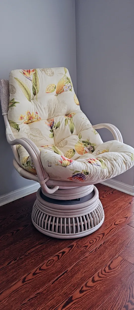Ratten Swivel Chair Cushion thumbnail