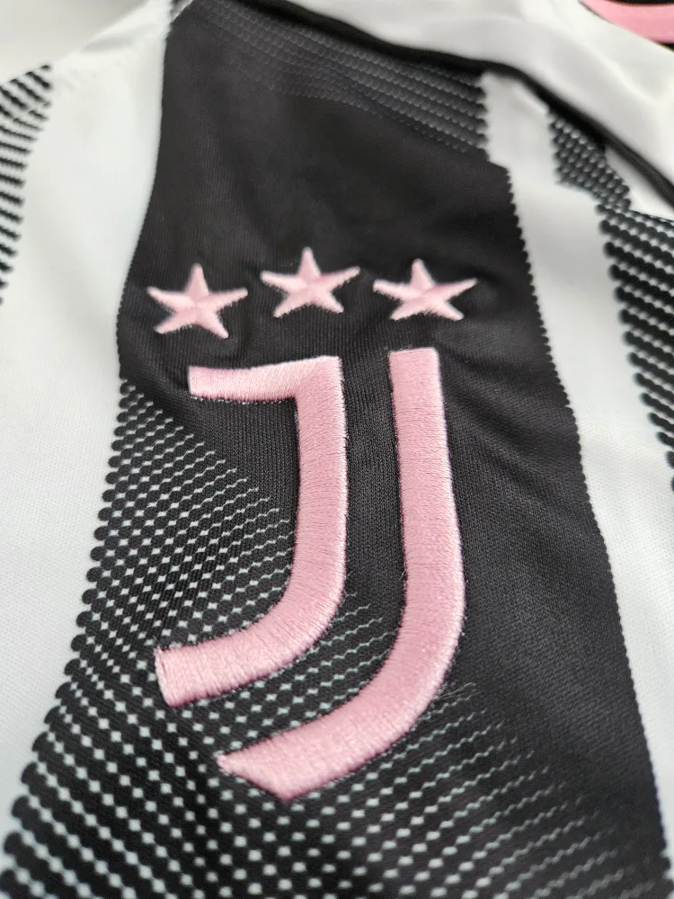 adidas Juventus 2025-26 soccer jersey image indicator(2)