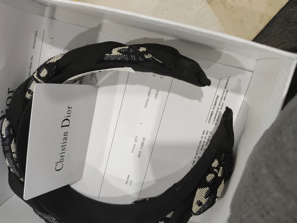 Dior Headband - Black & White image indicator(4)