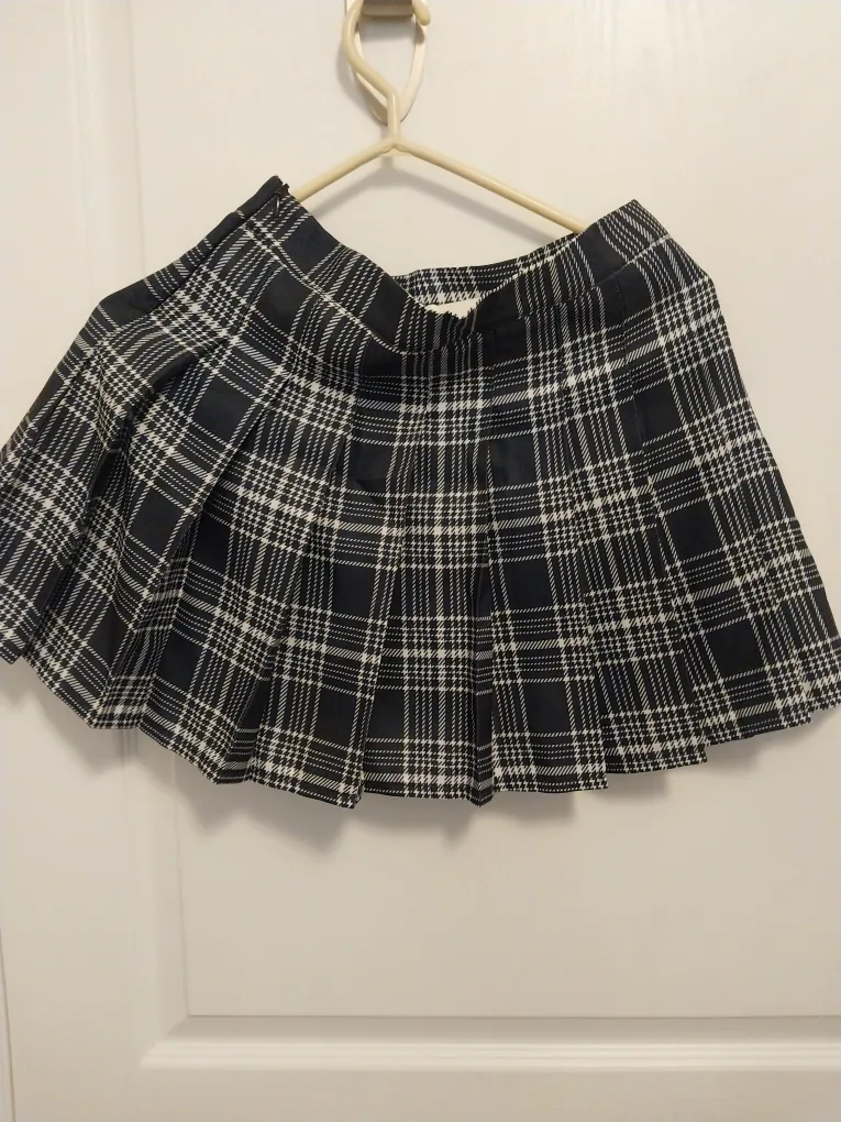 cute skirt! thumbnail
