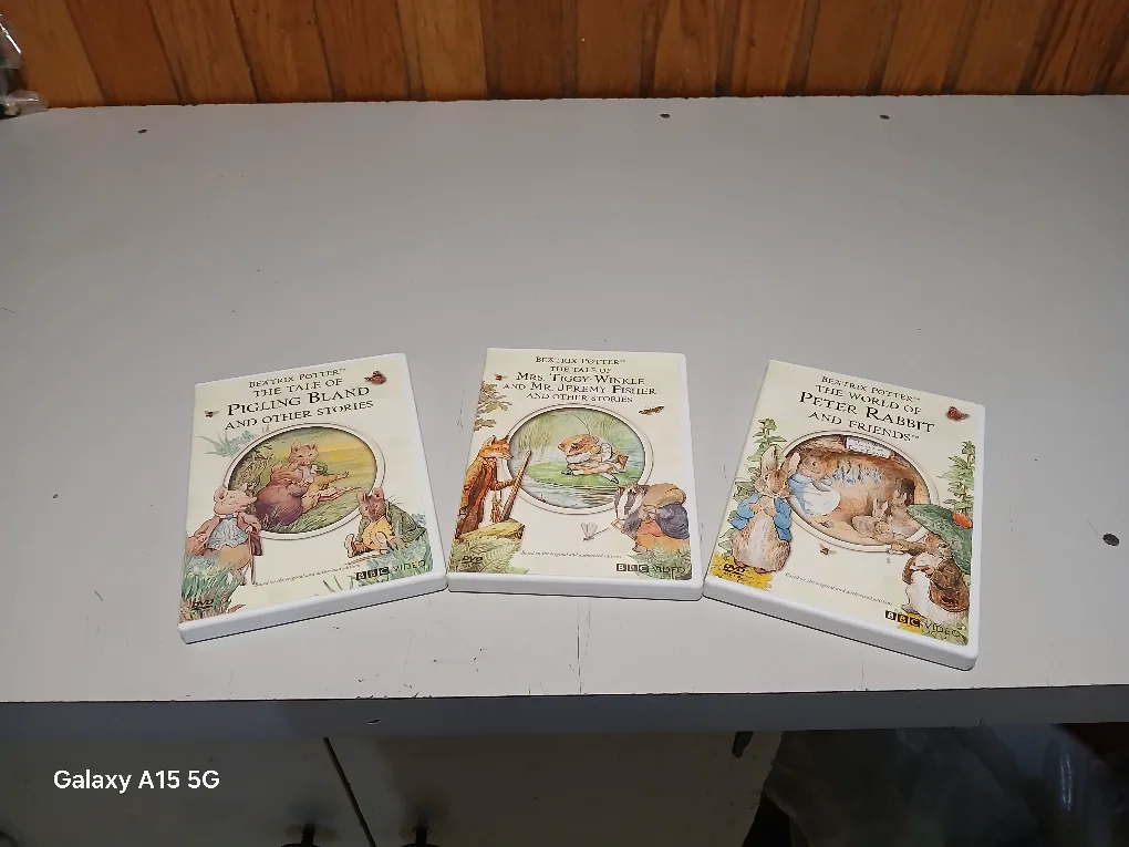 Beatrix Potter DVD Collection image indicator(2)