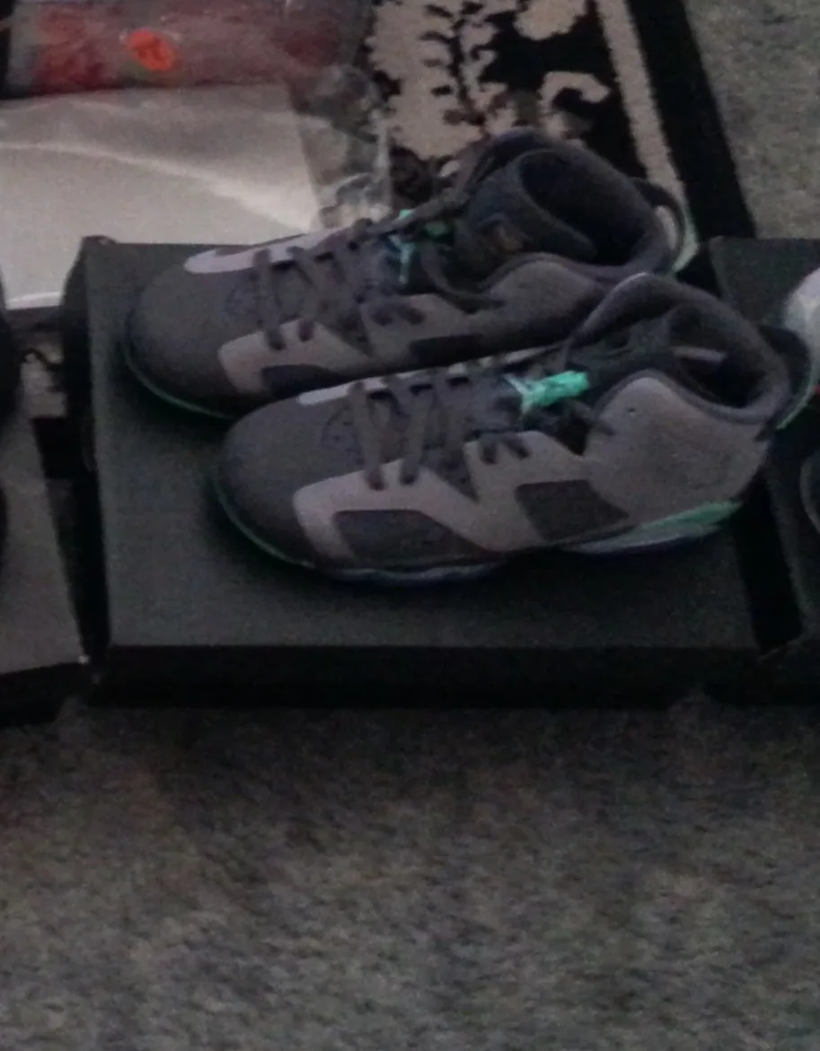Jordan 6 Retro Anthracite Shoes thumbnail