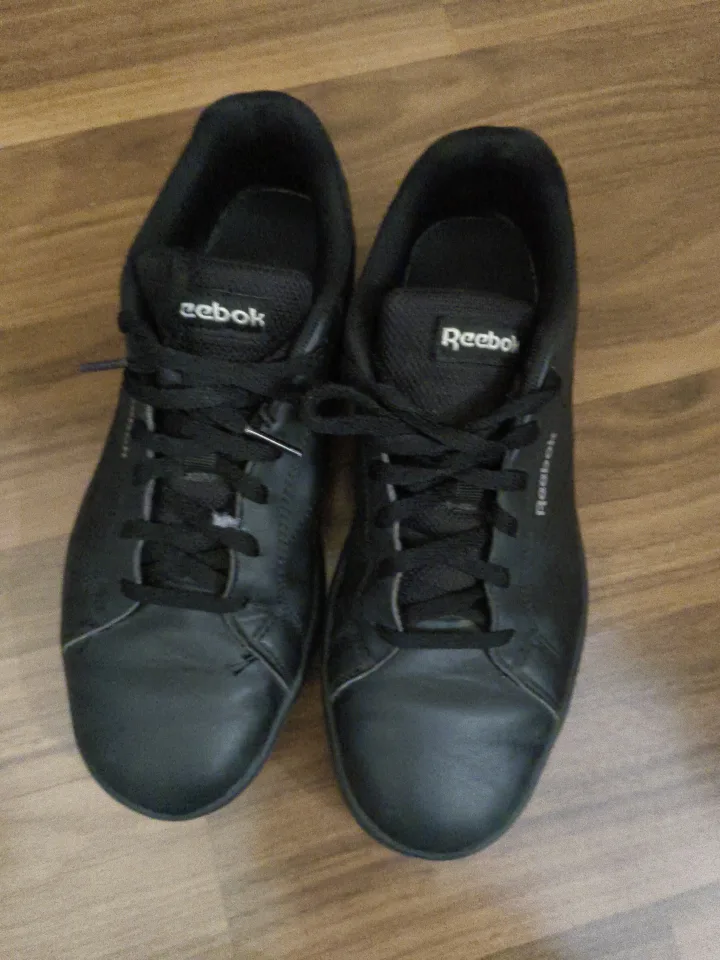 Reebok Black Leather Sneakers women's 7.5 thumbnail