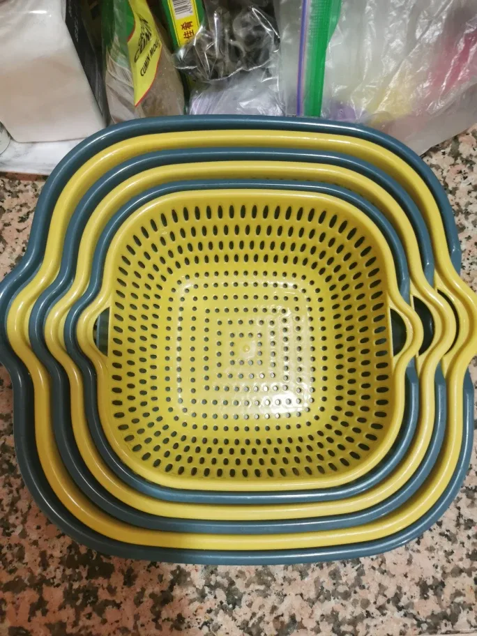 Set of 3 Nesting Colanders - Yellow & Grey thumbnail