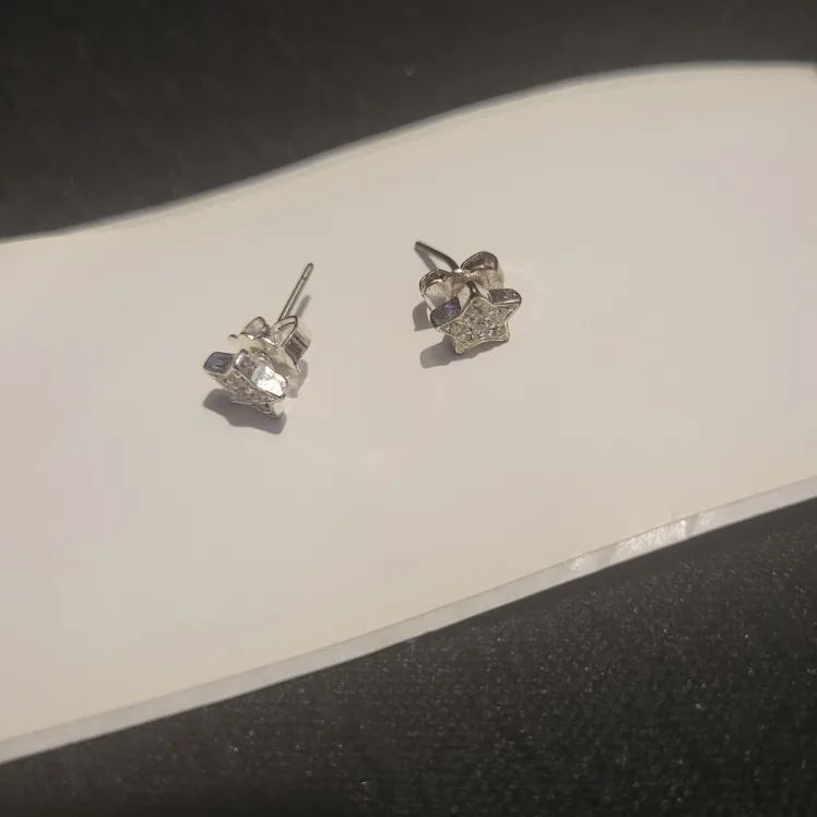 Star Stud Earrings thumbnail