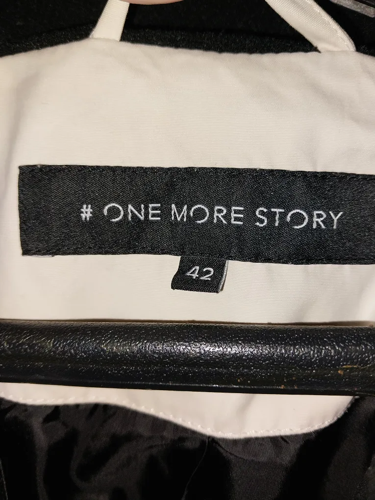 One More Story Puffer Jacket image indicator(2)