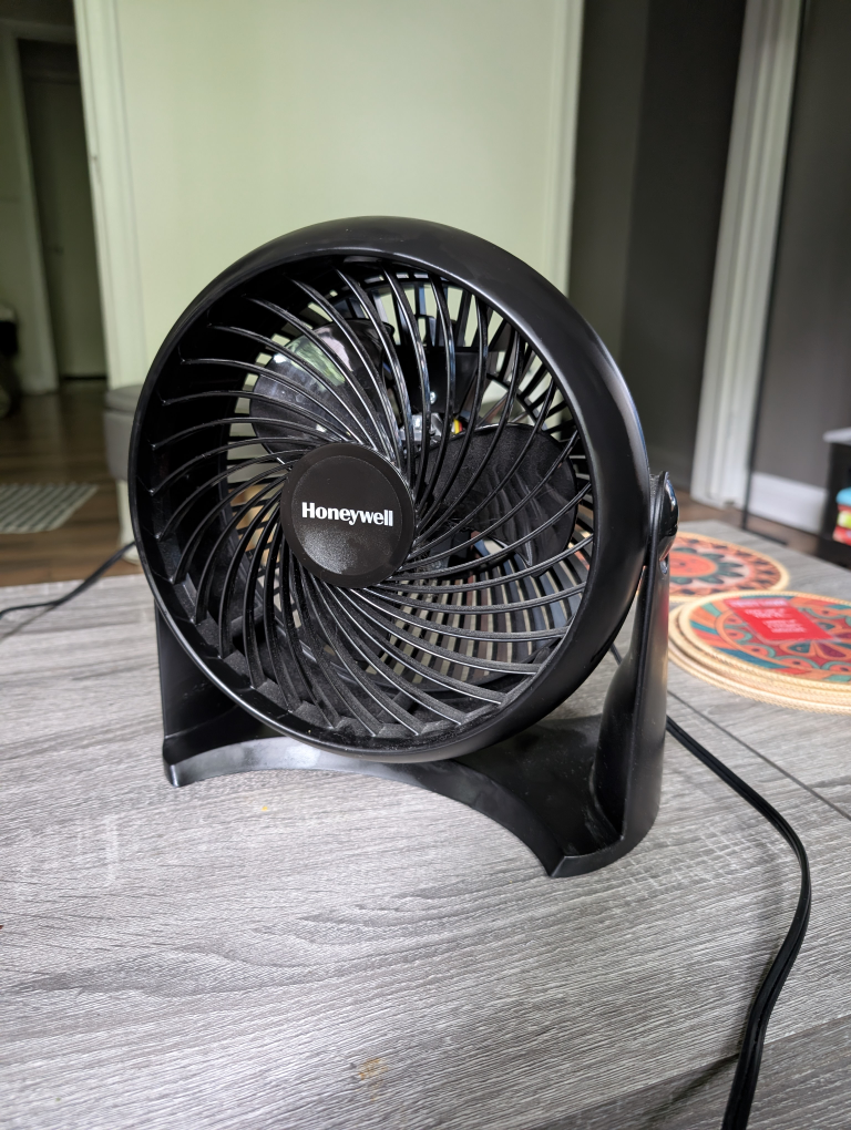 Honeywell Black Table Fan