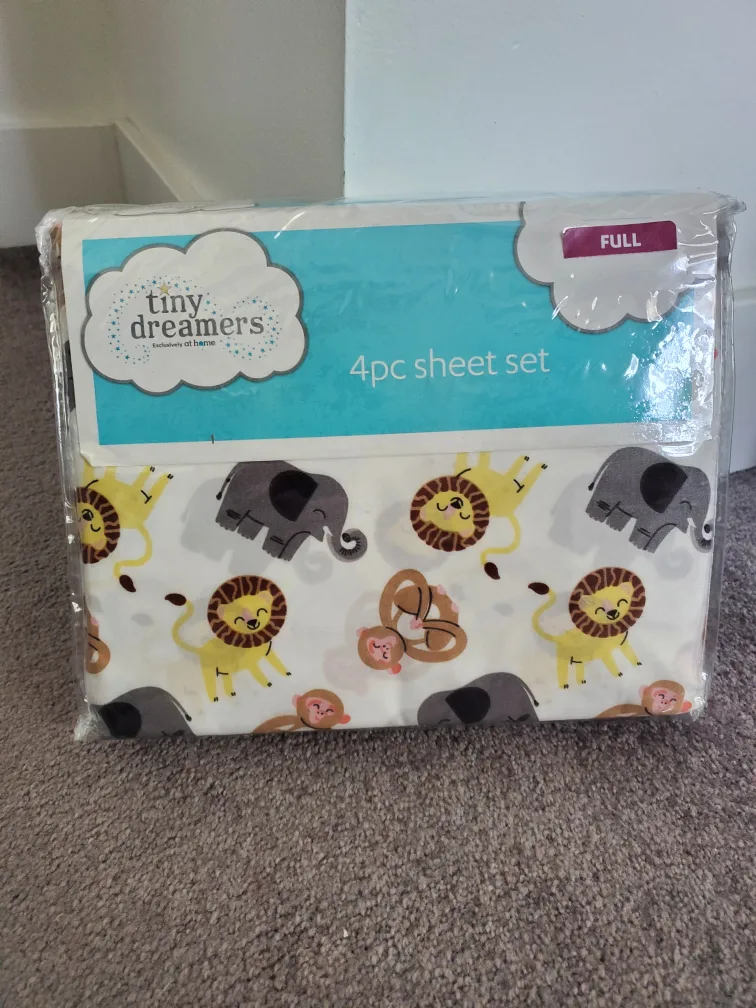 Tiny Dreamers 4pc Full Sheet Set - New thumbnail