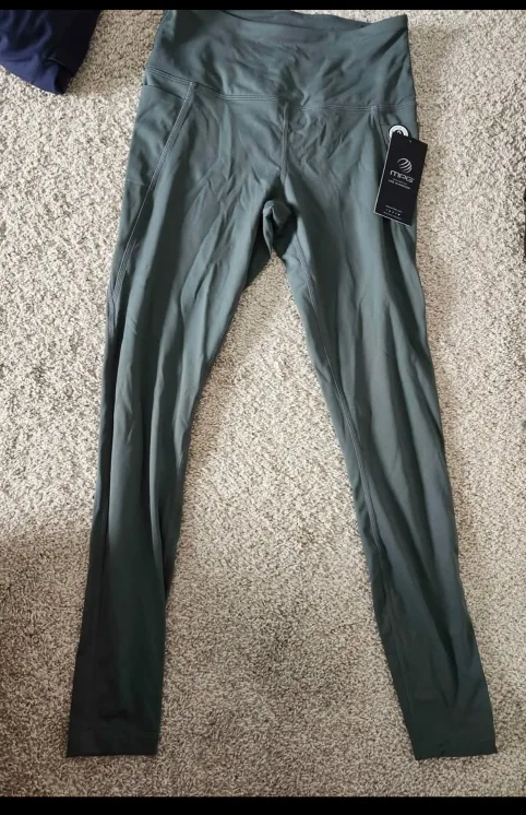 New MPG Sport Leggings - Size M thumbnail