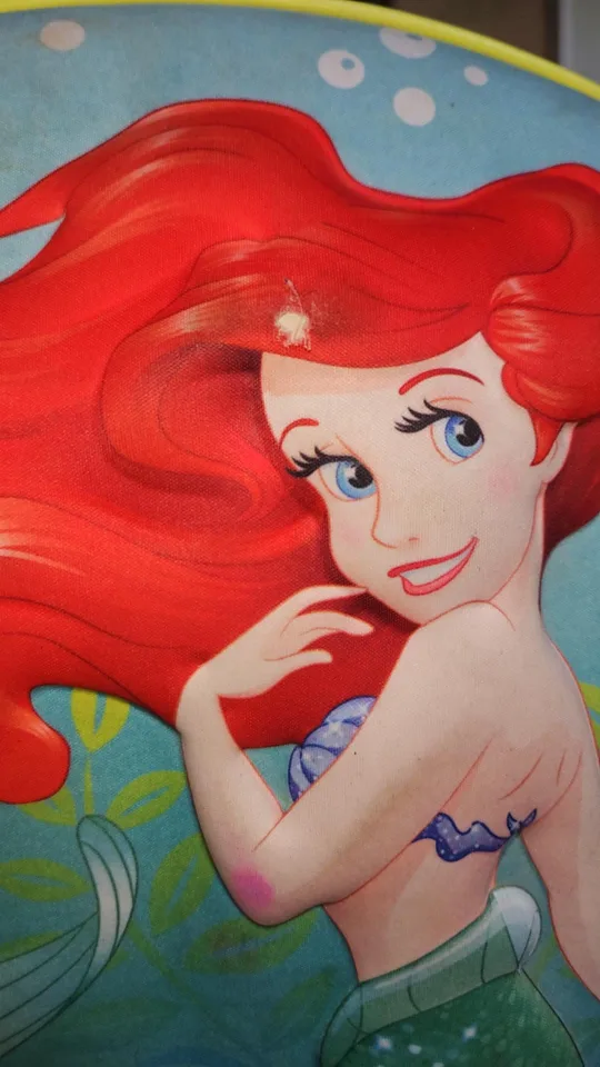 Disney's Little Mermaid Rolling Luggage image indicator(2)