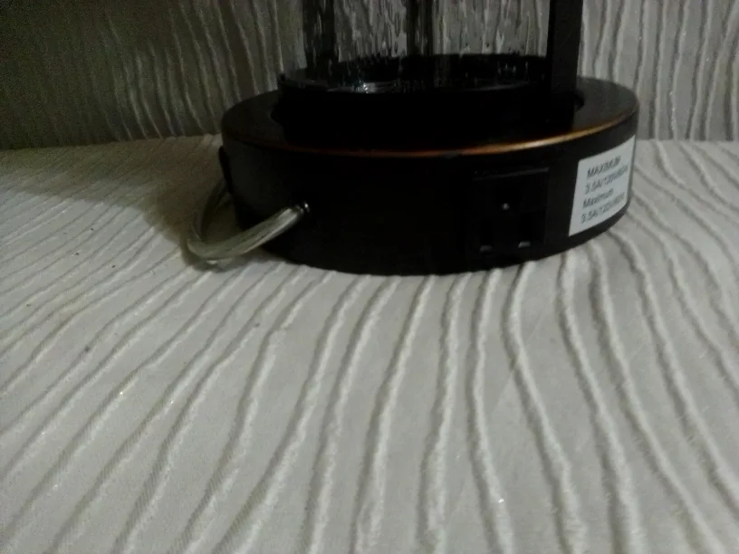 Glass and Metal Table Lamp image indicator(2)