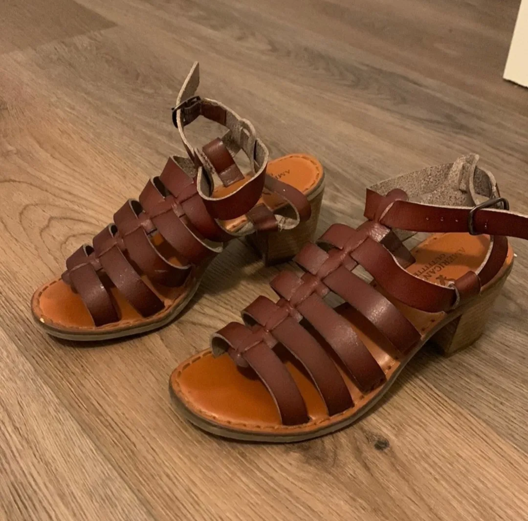 AE Brown Leather Sandals image indicator(3)