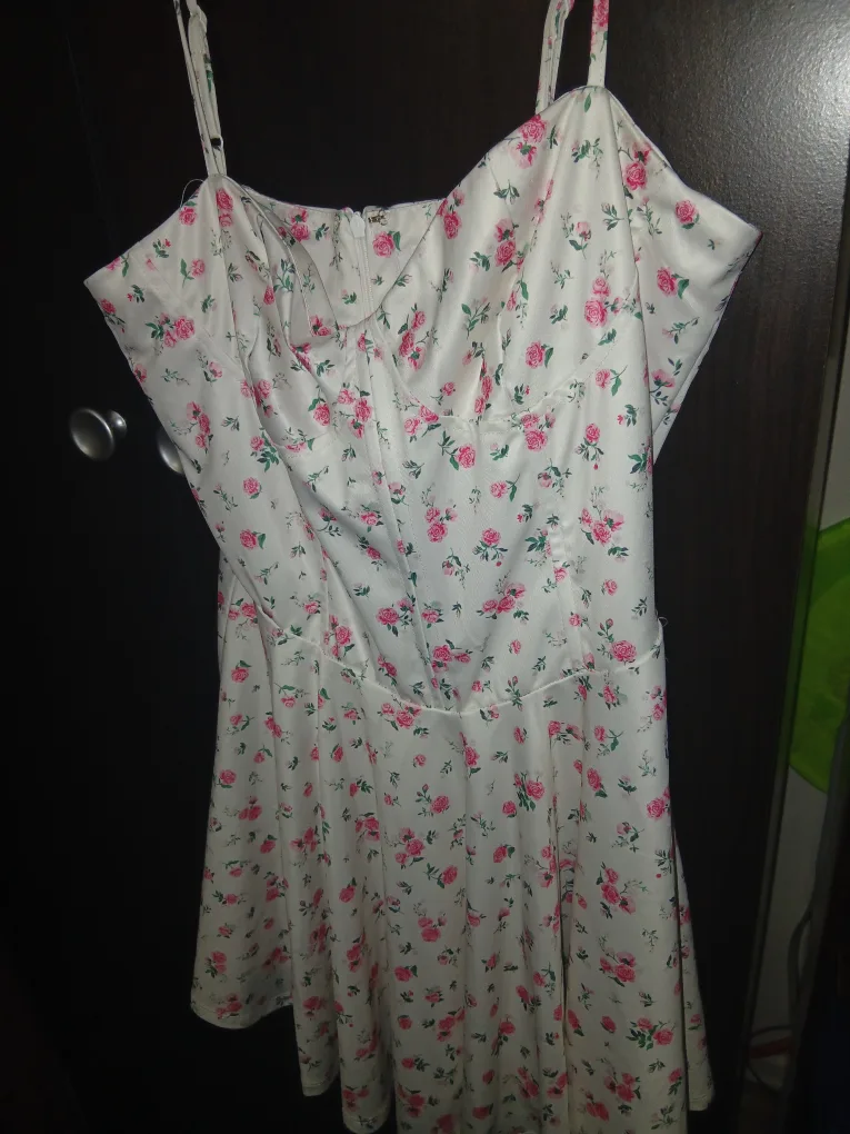 Ardene Floral Dress - Size L thumbnail
