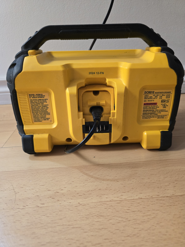 Dewalt DCR010 Bluetooth Speaker - Yellow - photo 2