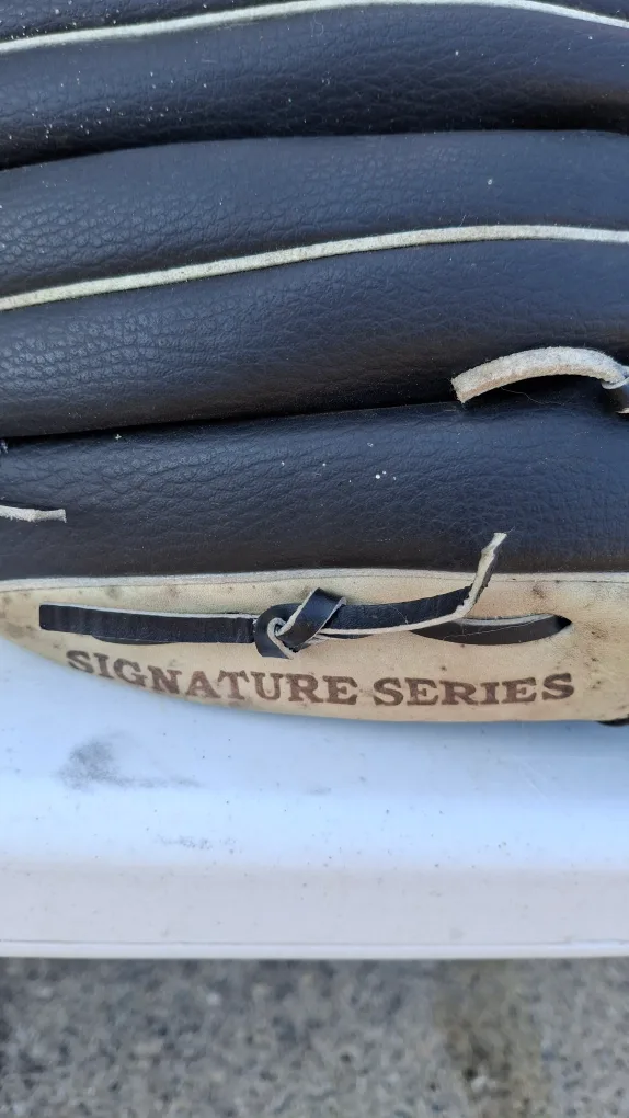 Rawlings PM125C Baseball Glove 12 1/2" image indicator(2)