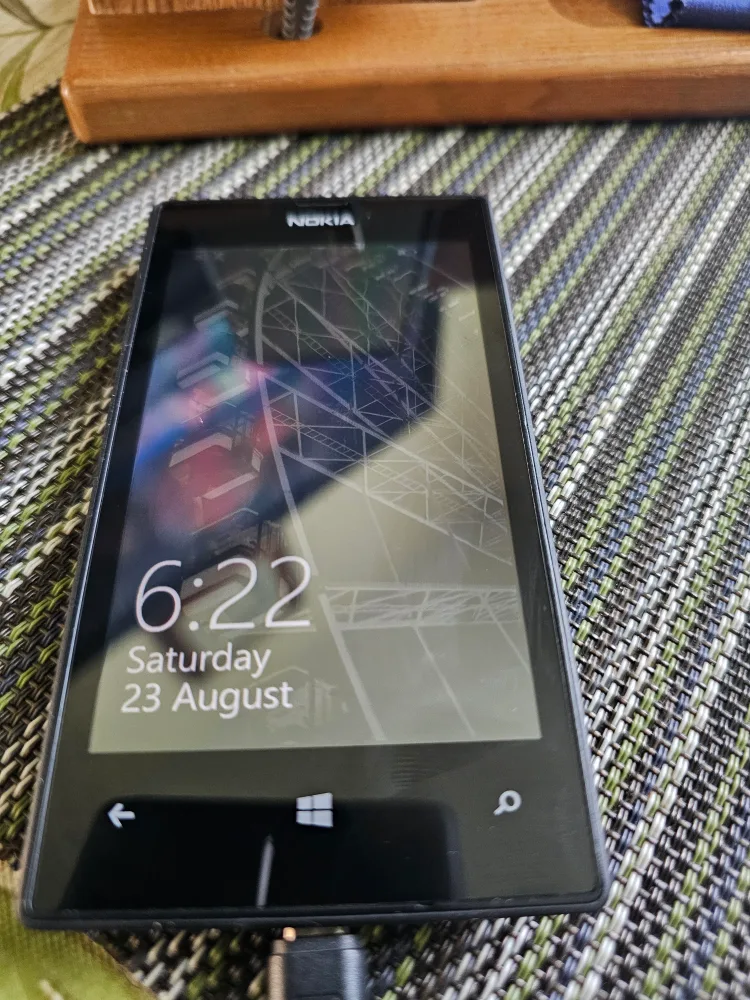Nokia Lumia 520 Windows Phone thumbnail