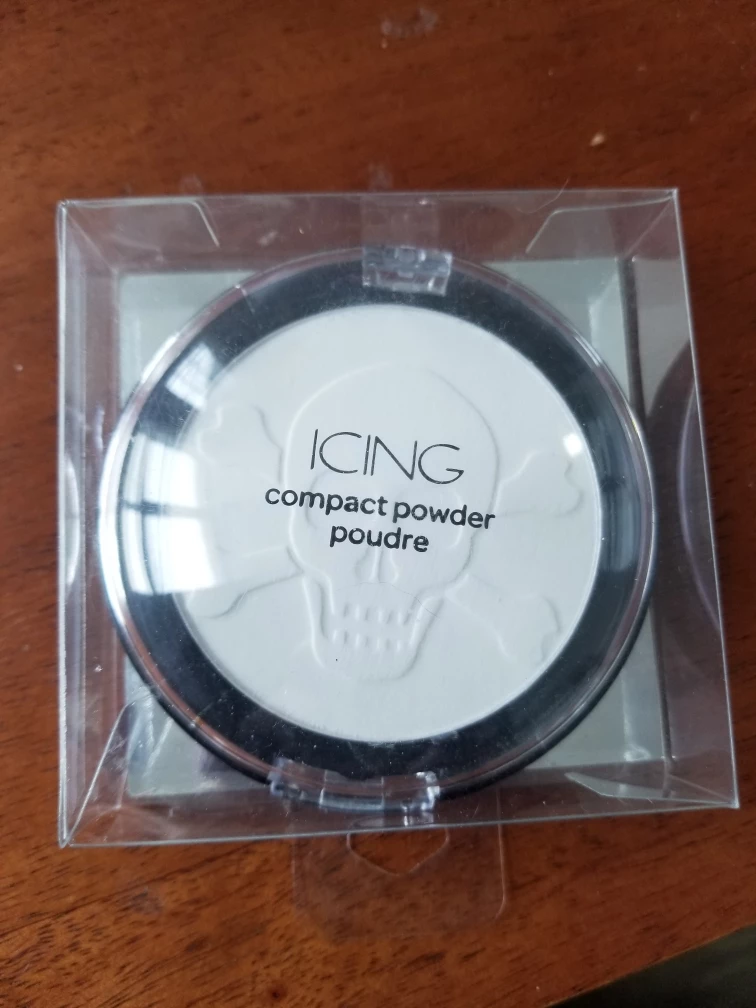 Icing Compact Powder - New in Box!