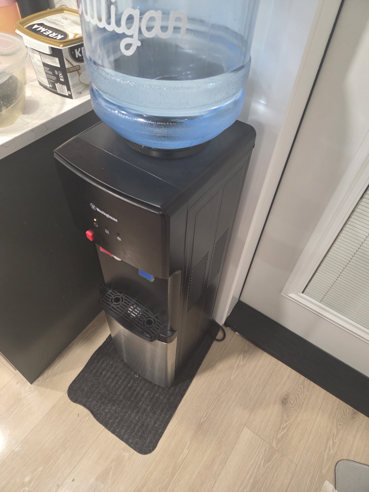 Westinghouse Water Dispenser - photo 3