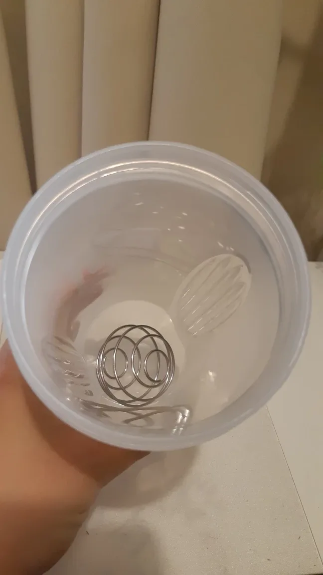 600ml Shaker Protein Bottle - Never Used image indicator(3)