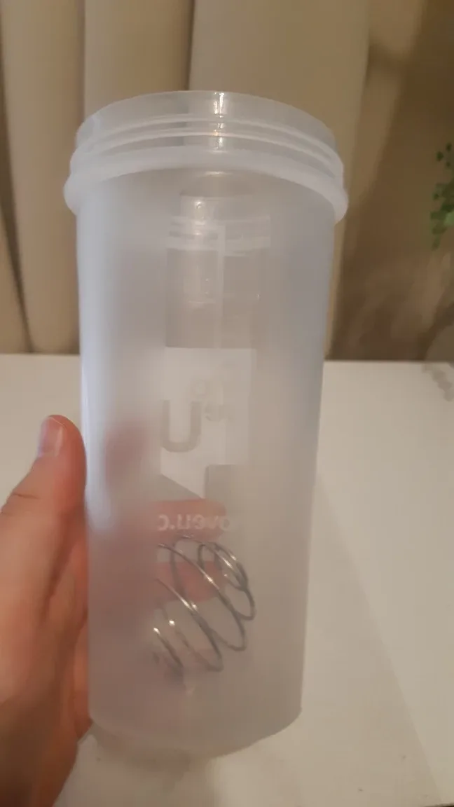 600ml Shaker Protein Bottle - Never Used image indicator(4)