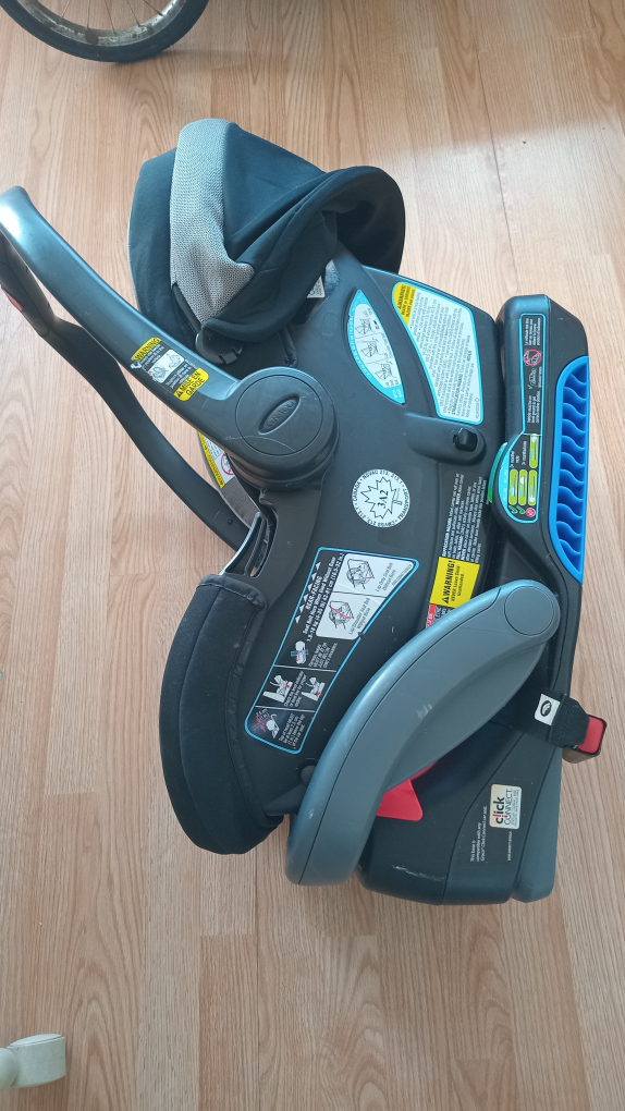 Graco SnugRide SnugLock 35 Infant Car Seat - photo 2