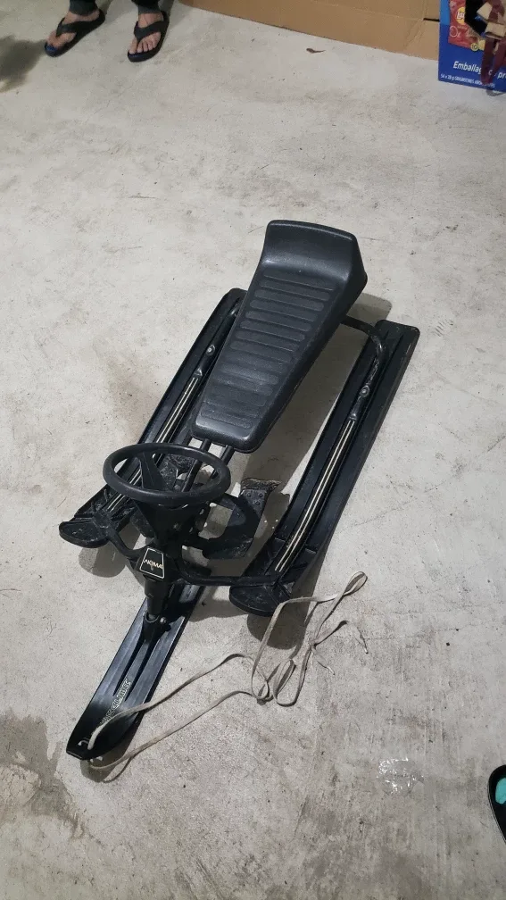 STIGA Snowracer with Brake and Steering Wheel thumbnail