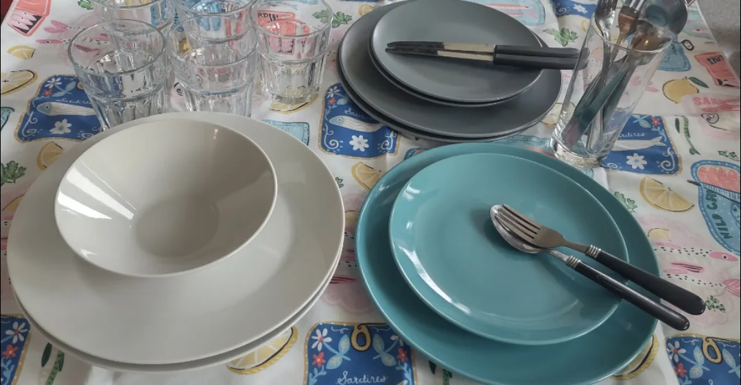 Ikea Dinnerware Set: Plates, Bowls, Glasses 14 piece + free thumbnail