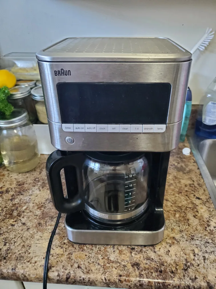 Braun Coffee Maker with Melitta Filters thumbnail