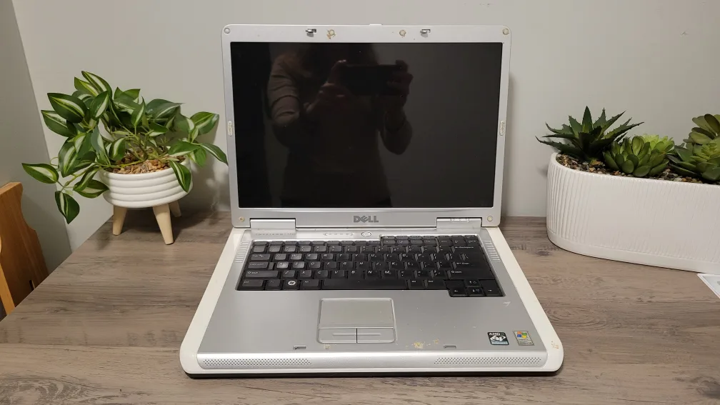 Dell Inspiron Laptop thumbnail