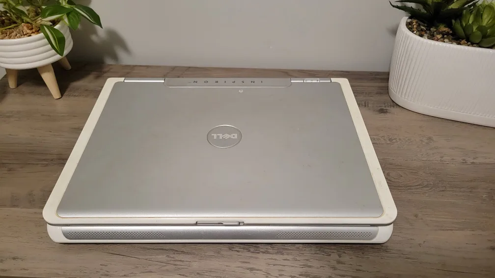 Dell Inspiron Laptop image indicator(2)