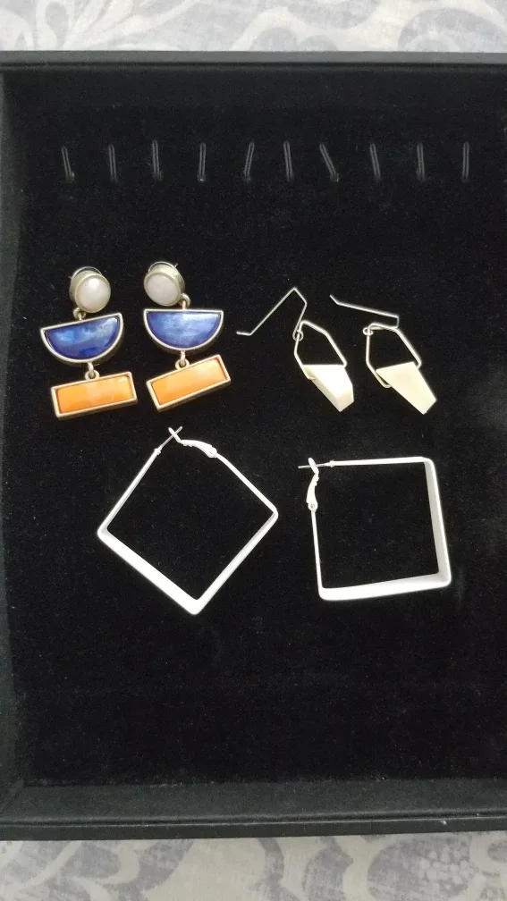 Earings thumbnail