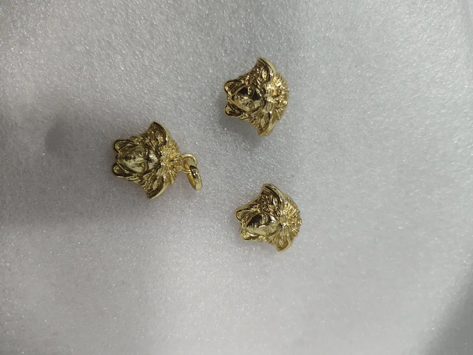 Gold plated Medusa Head Earrings & Pendant image indicator(4)