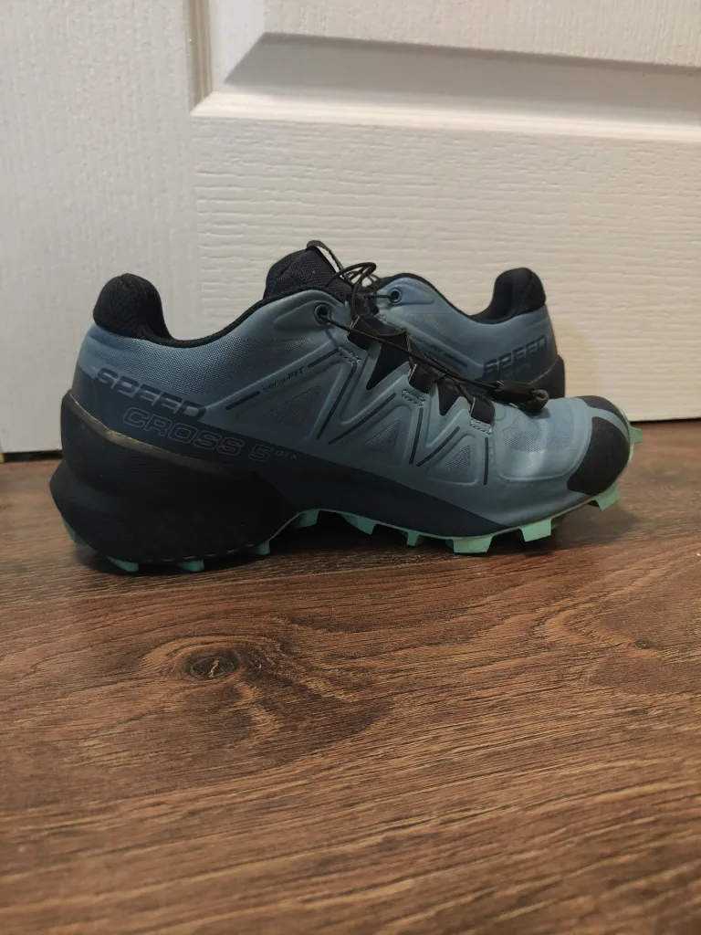 Salomon Speedcross 5 GTX Trail Runners - Size 6 Women image indicator(2)