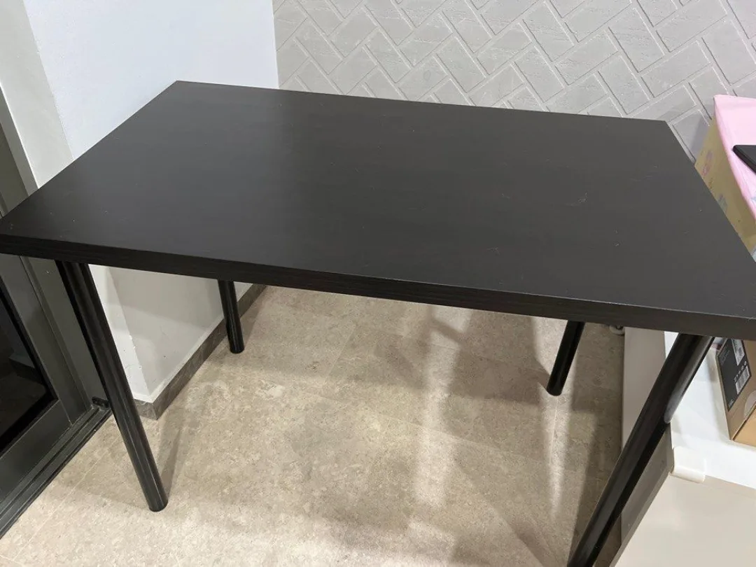 Black Desk - Great Condition thumbnail