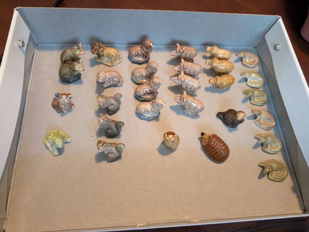 Wade Whimsies Miniature Animal Figurines thumbnail