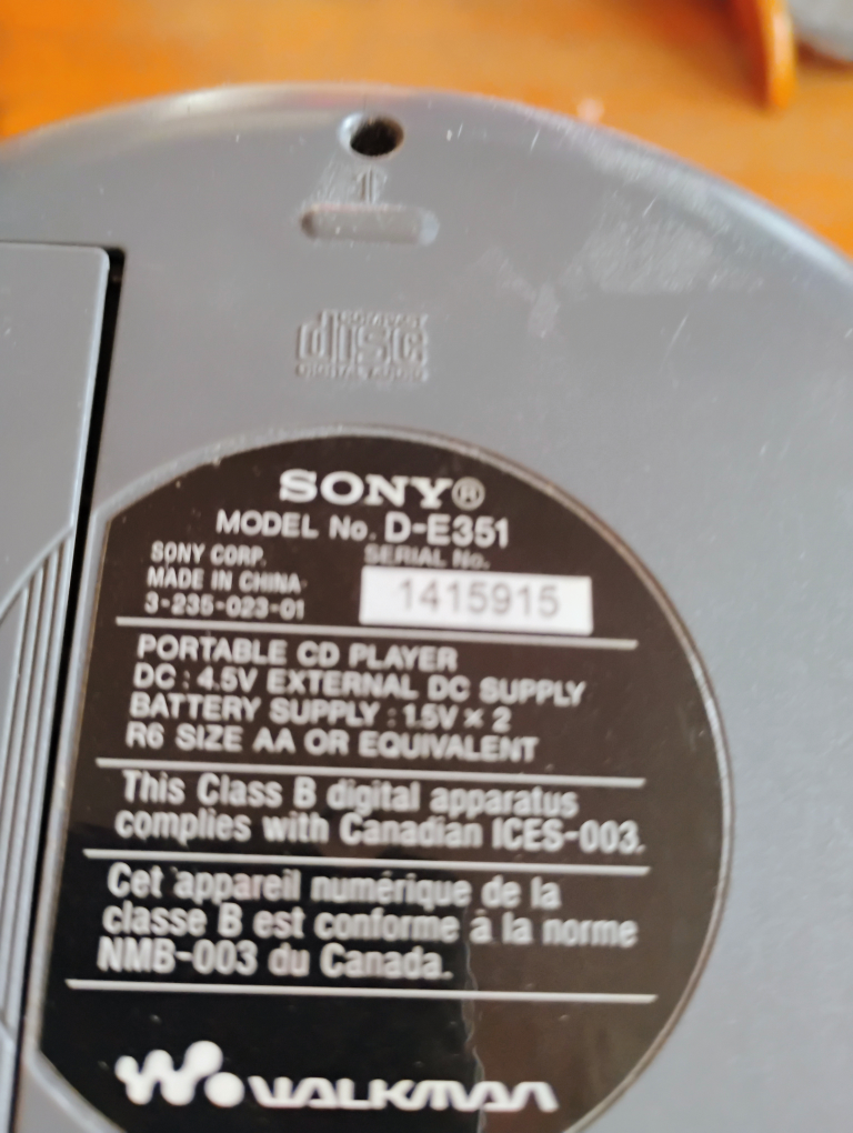 Sony Walkman D-E351 Portable CD Player - photo 3