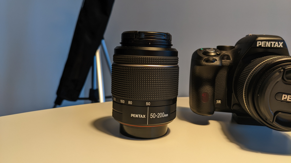 Pentax K-50 DSLR Camera with accessories - photo 3
