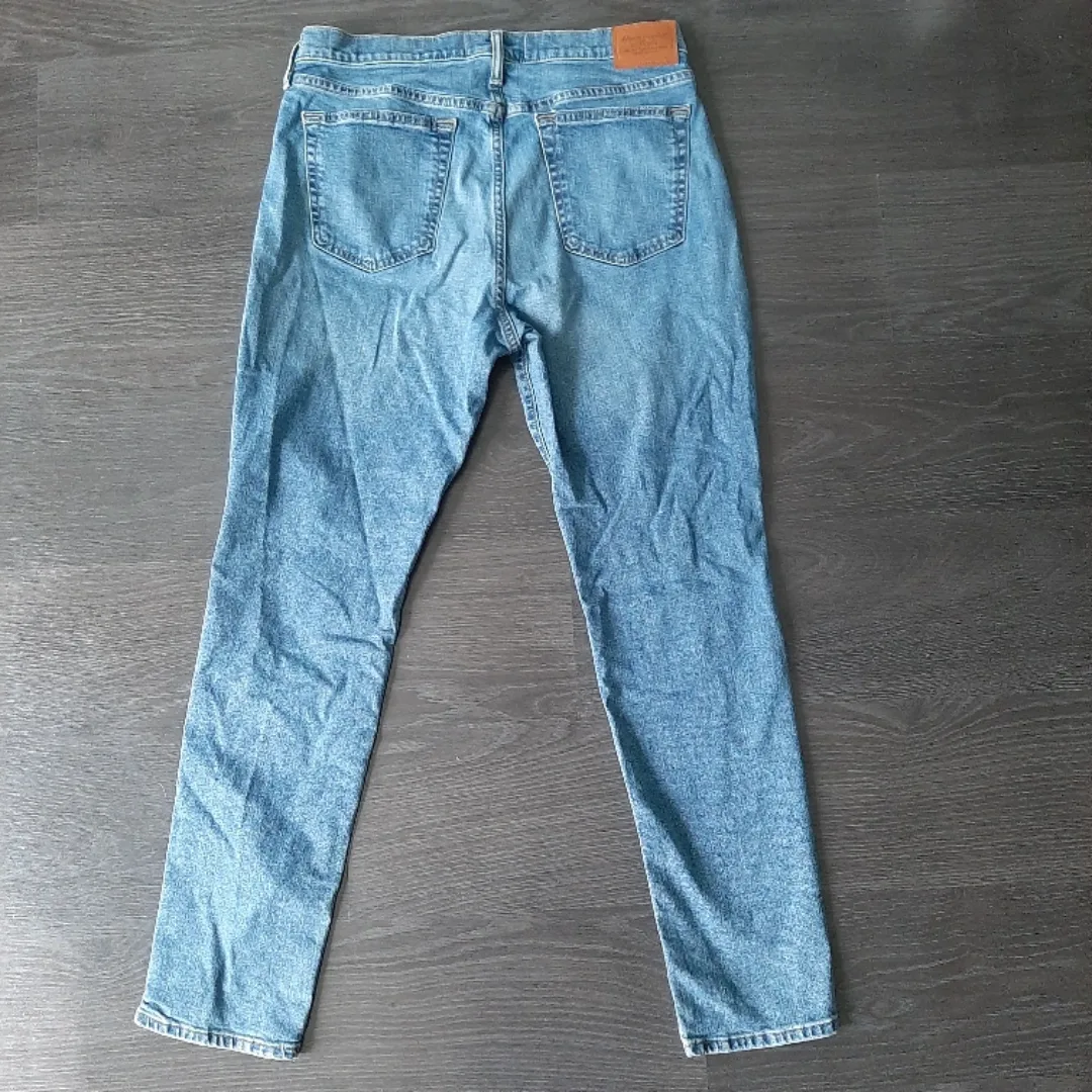 Abercrombie & Fitch Athletic Slim Jeans 34x32 image indicator(2)