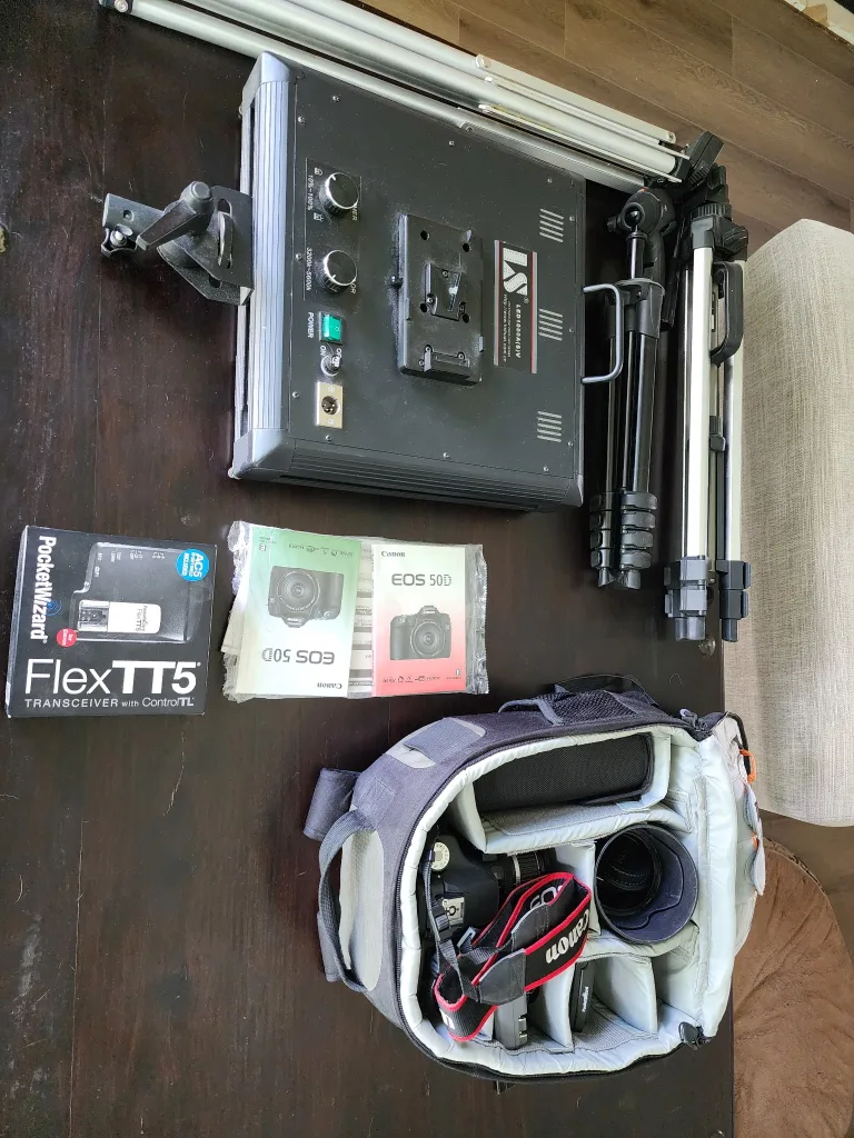 Canon EOS 50D Bundle – Lens, Flash, Lights & Tripods image indicator(6)