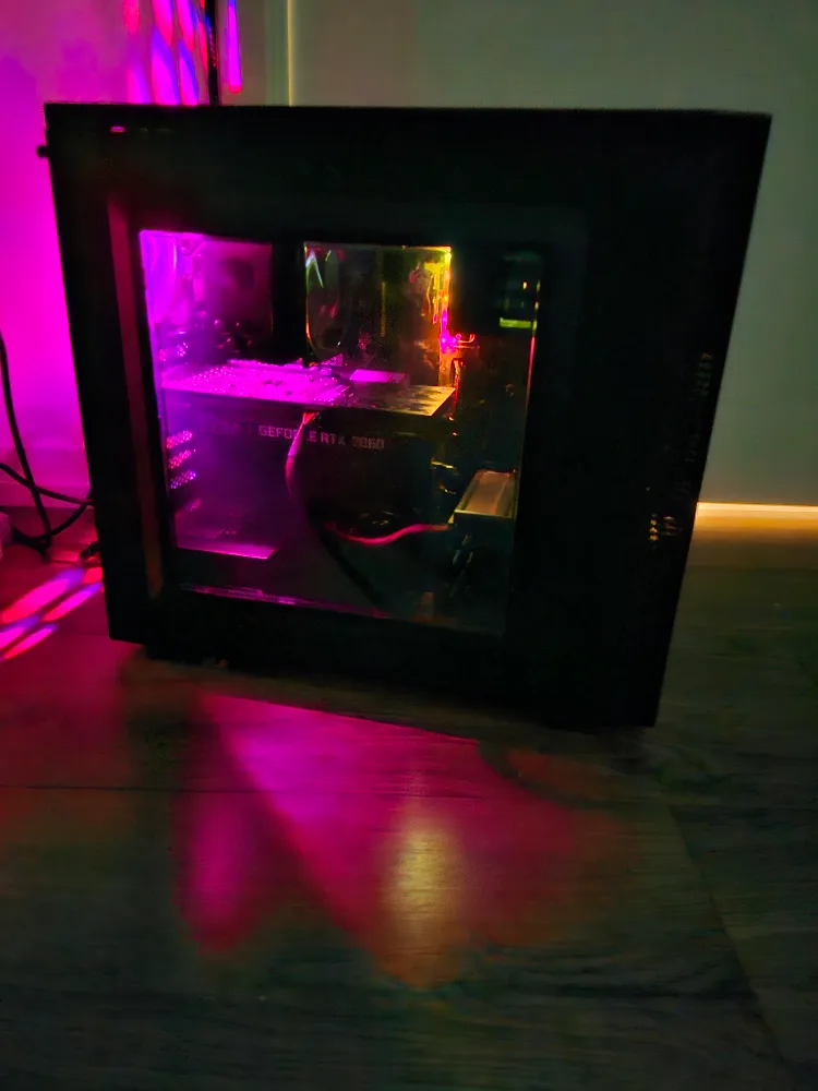 Custom Gaming PC Core i7 8700, RTX 2060 thumbnail