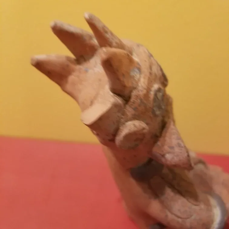 Terracotta Mayan Figurine image indicator(7)